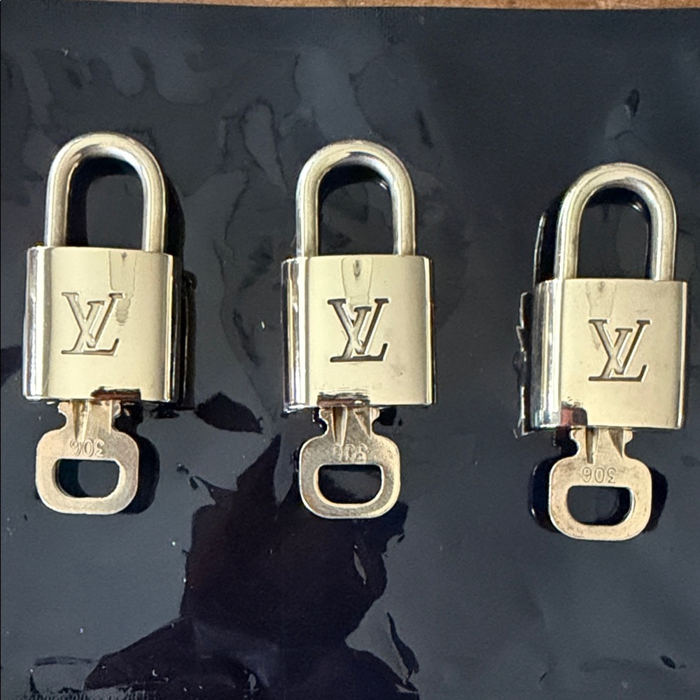 Louis Vuitton Silver Tone Padlock  with LV Monogram original key code 306